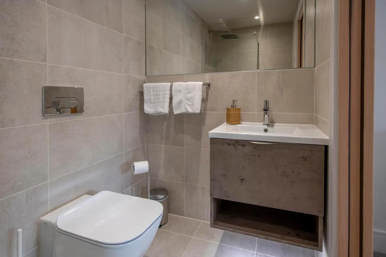The Quadrant - The Carillon Suite York